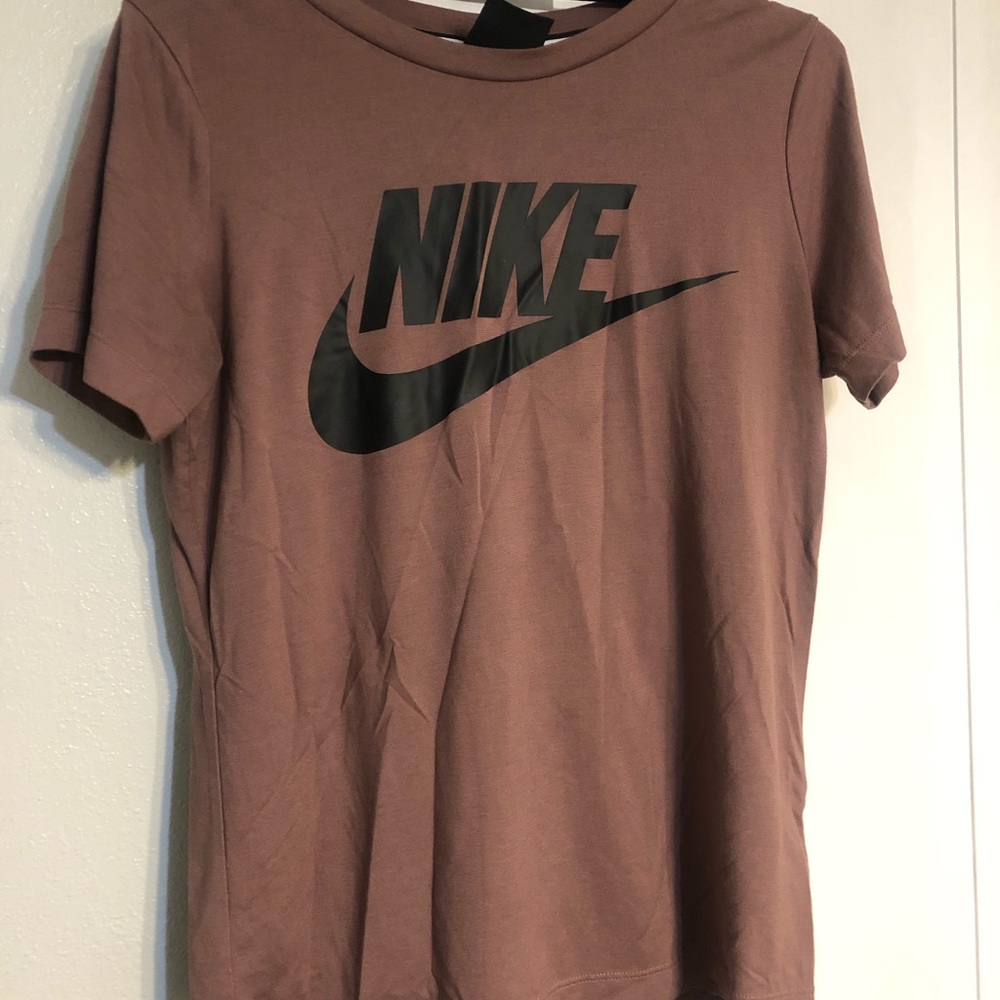 Nike t shirt